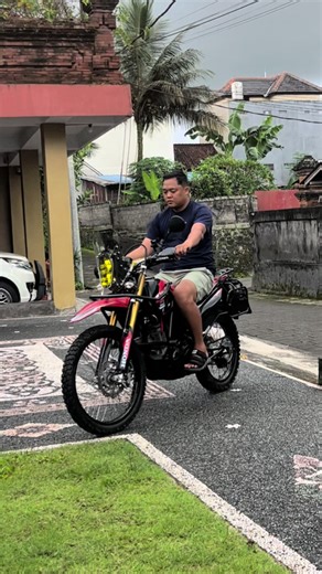 Redy lagi kawan. CRF 150 L, segel. Part baru. Asli DK Dps. Th 2023. Pajak on. #crf150l #rally #crfindonesia #honda #jualbeli