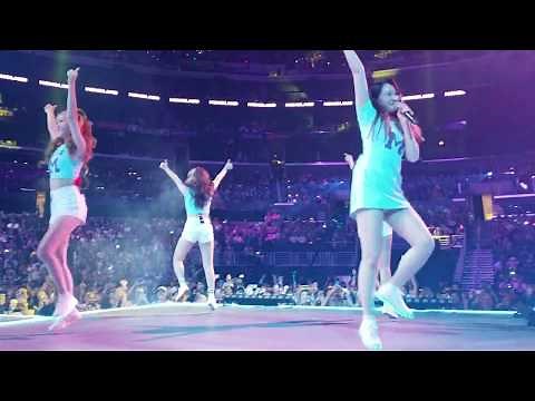 MOMOLAND - Bboom Bboom @ KCON LA 2018
