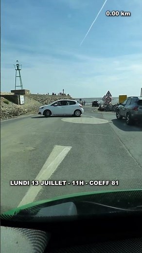 Cette route disparaît 2 fois par jour sous 4m d'eau... [Gois]