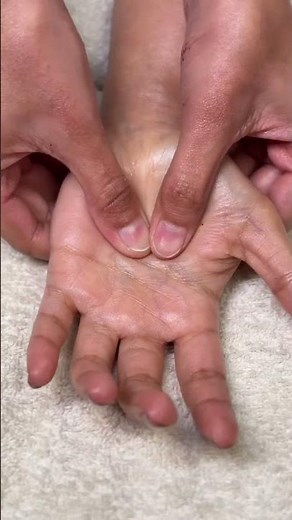 Manicure Hand Massage Steps