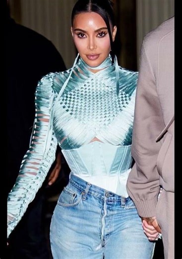 Kim Kardashian & Lewis Hamilton FINALLY Go Public?! 👀❤️