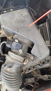 How to fix your car 🚗 yourself. #roadsideassistance #car #drivinglessons #cartips #drivinginstructor #drivesafe #drive | Driving Hacks