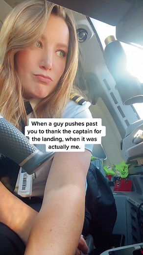 Just another day in the office #pilot #BetheReasonVisa #aviation #webothland