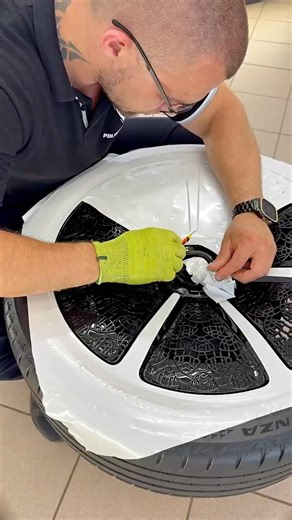 Maybach Wheel Color Change (Partial Gloss White Wrap) 🚗🎨✨