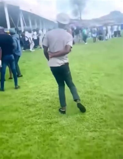 Unemployed people when they realise that The Madlanga Commision is coming back tomorrow 😭😭😭