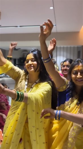 Vrushali Kharate Jadhav on Instagram: "Marathi wedding Dance 💃#yagodandyavari . . . . Go and watch my full vlog on YouTube link in my pr bio . . . . #brotherwedding #marathiwedding #marathiweddingsong #travel #yelllowsaree #womengang #trendingreels #exploer #exloerpage #fashion #beauty #vrushalikharatevlog #vrushalikharate #reelkarofeelkaro #marathi #traditionalsong #marathidance #dance #youtubeshort"