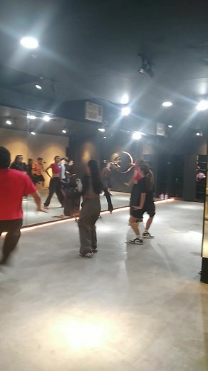 Wanna learn different dance genre?! (KPOP, AFRO etc) 礪 Visit eclipse dance studio at 3rd flr One Campaner Bldg. Nuñez St. #ABV #AteneoBlueVigors #latepost | Blue Vigors Legacy | Facebook