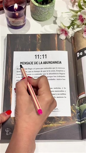 De mí para mí, puedes con esto y más ✨💫 Disponible y en Amazon. 📍Consíguelo en las siguientes librerías: 🇦🇷 Argentina: Yenny / Cuspide 🇨🇷 Costa Rica: Librería internacional 🇸🇻 El Salvador: Internacional Libros y regalos 🇪🇸 España: Casa del libro / FNAC 🇪🇨 Ecuador: Mr. Books - Librimundi 🇲🇽 México: Gandhi 🇻🇪 Venezuela: 58 4129660893 🇨🇴 Colombia: Panamericana 🇨🇱 Chile: Antártica libros 🇵🇪 Perú: Librerías Crisol 🇵🇦 Panamá: El lector / Librería Matilda #libros #booktokespañol