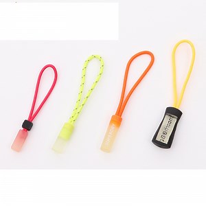 [Hot Item] China Supplier Wholesale Transparent Plastic Rubber Zipper Puller for Sports Wear