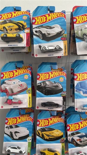 🔥VENTA DE CARRITOS HOTWHEELS🛞 🚨adquiere modelos increíbles, ediciones especiales🚨 🔥PROMOCIÓN carritos básicos de fantasía a 10 so, y por docena 110so 🔥 ➡️ ofrecemos varias formas de pago. 📦Envíos a Lima y Provincias 📲 Para más información comunícate con nosotros, link en la descripción del perfil o por mensaje directo de TikTok 🔥 #hotwheels #ventapormayorymenor #peru #autos #hotwheelscollections