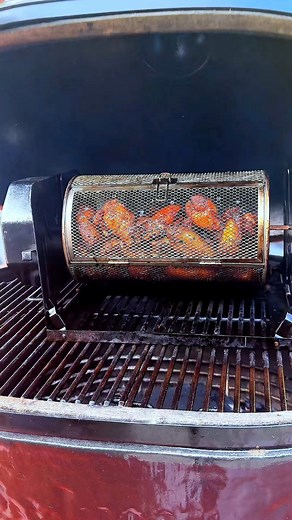 3.7M views · 21K reactions | Weight Gain #weightgain #weightgainjourney #eat #food #foodie #foodies #wings #rotoq360 | bentley.bbq | Facebook