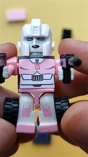 Lego Kreo Transformers Arcee #lego #transformers #blokees #arcee #hasbro #shorts #fypシ