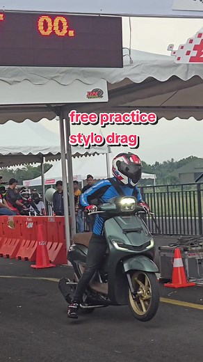 Exciting Drag Racing Practice with Stylish Honda Motorcycles