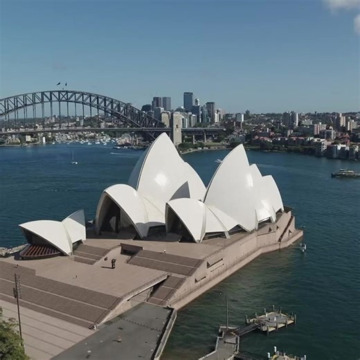 Travelling to Sydney? Experience the ultimate adventure and climb the Sydney Harbour Bridge! Casey conquered her fear of heights, while her bridge-enthusiast boyfriend Digby embraced his passion for engineering and history as they took on the Sydney Harbour Bridge together. The result? Unforgettable memories, beaming smiles, and pure joy! 🙌 🌉 Book your Climb and start your own elevated journey today ⭐ | BridgeClimb Sydney