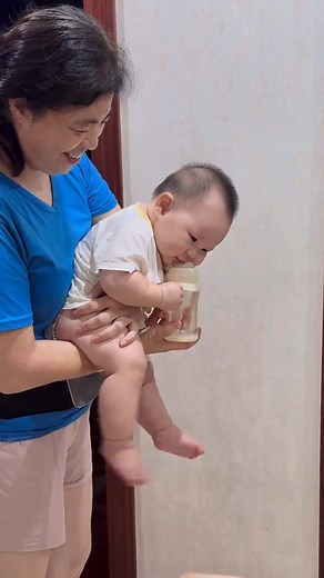 Cỡ này chạy marathon 5 chục km còn được 🤣🤣🤣 #cungcon #baby #cute | Cùng Con