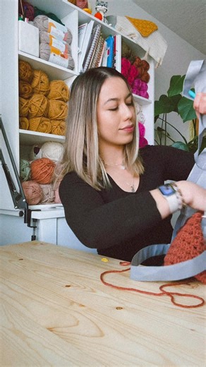 13K views · 179 reactions | El cardigan corazón es un amor Recuerden que el tutorial paso a paso lo encuentran en YouTube. El nombre de mi canal en YouTube es BRENNY’S CROCHET . . . . #crochet #tutorial #cardigan | Brenny's Crochet | Facebook