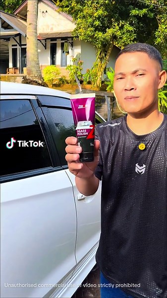 Effective Glass Cleaning with Zerone Japan Glass Polish