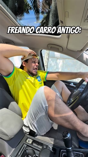Alejandro Antunes on Instagram: "No carro antigo você pisa, pisa, pisa… e parece que tá tentando parar um caminhão! No carro novo? Encostou no freio e já dá aquela cabeçada 🤣 Mas por que essa diferença? 🤔 🔧 Carros antigos geralmente têm: • Sistema de freio menos eficiente • Freio a tambor atrás • Sem ABS • Pedal mais “duro” 🚘 Já os carros novos têm: • Freio a disco nas 4 rodas • ABS • Assistente de frenagem • Servo-freio mais sensível Resultado: muito mais resposta com menos força no pedal.