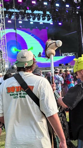 "Let's run that back..." Early set vibes as AHEE plays Oxygen at Okeechobee 2026