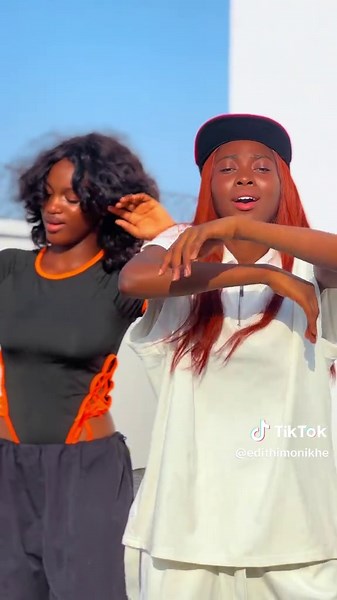 Reverse Dancing Showcase: Edith and Mabel's Performance