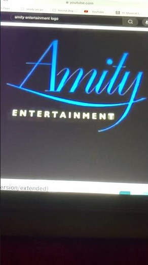 Radical Sheep/Amity Entertainment/Treehouse/NPT/American Public Télévision (2002)