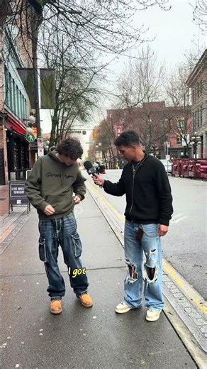 What’s your favourite brand right now? #fashion #streetinterview #fashionblogger #supreme