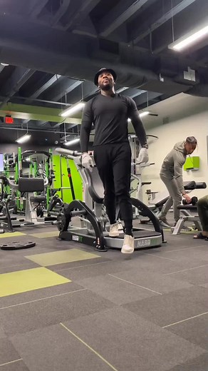 Let's get summer body ready #kevingates #gym #summerbody #fitness