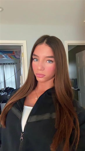 Isabella Veltri💗 (@isabella.veltri5)’s videos with som original - ️