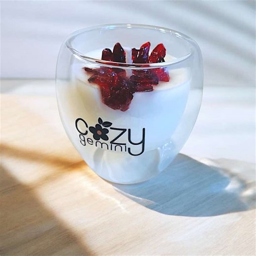 Garnet is the birthstone for January and it’s a powerhouse of a gem! Known for strength, passion & protection it’s appropriate that it falls at the beginning of a new year ♦️❤️ Everyone knows that January babies don’t play around! Browse my shop to see the selection of birthday & Crystal candles - 🔗 in bio The @ToAutotool Melter I use for ALL of the birthstone candles is available for 5% off with this link: https://toautomelters.com/cozygemini #birthstone #januarybirthday #candlemaking #crystal