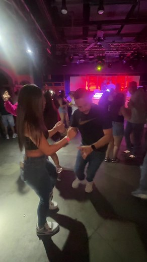 Engaging Dance Moves with Darwin Peña Chacon