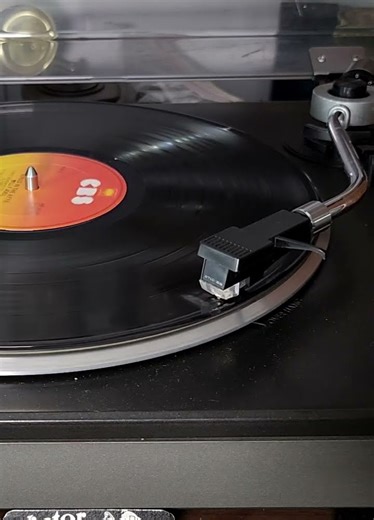 Vintage Headphone Audio. Sansui SS-50. Sansui 881 Receiver. JVC JL-A15 Turntable