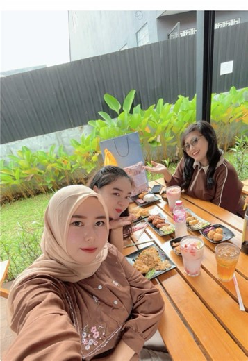 HBD kakak ekak 🥳🥰💗🎂@febrianitha #birthday #bestfriend