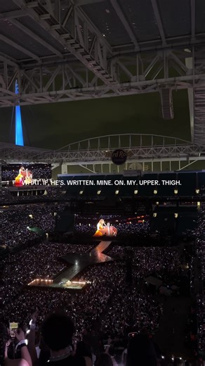 I saw this with my own eyes. The note change to end all note changes. #taylorswift #taylorsversion #taylornation #ttpd #thetorturedpoetsdepartment #miami #theerastour #tstheerastour #tstheerastourfilm #guiltyassin