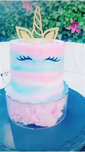 Indulge in Irresistible Floss.Cakes for Every Celebration