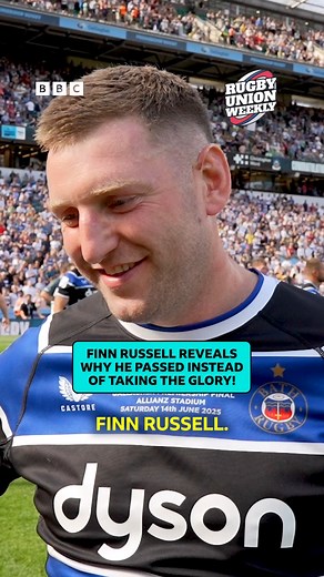 👏 An incredibly unselfish act from newly-crowned Premiership champion Finn Russell! #rugby #bath | BBC Radio 5 live Sport