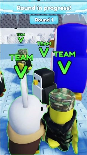 Penguin Fails in Knockout Roblox #penguin #knockout #roblox