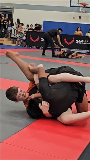 Flower Sweep to Armbar 🌼🧹💪 #jiujitsu #submission #martialarts #shorts