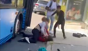 Chaotic scene on MTA bus on Staten Island ends with street brawl, shattered shelter glass