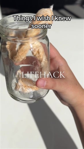 Here’s a quick hack to get rid of insects! Take a small piece of toilet paper and twist it. Next, grab a tablespoon of toothpaste and mix it with some red pepper hot sauce. Spread the mixture on the twisted toilet paper. Now, place it in a small glass jar and light it with a match. The smell will keep all the bugs away. Try this life hack and say goodbye to insects. #LifeHack #InsectRepellent #DIYInsectHack #ToothpasteHack #NaturalRepellent #BugFreeHome #InsectSolution #QuickHack