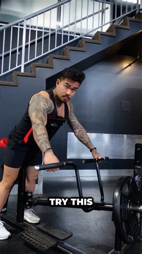 How to work different parts of your back lats cross body cable row Or rope pull over mid back chest supported T bar row lat pulldown- leaning back upper back cable row ( overhand grip) Or seated dumbbell shrugs Follow for more 🔥 | Kevin Wu