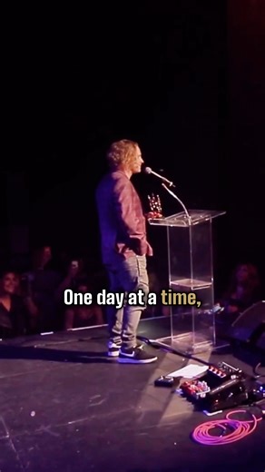 Corey Taylor acceptance speech for the Rock to Recovery Icon Award for his work in battling and overcoming addiction. | 803 Recovery