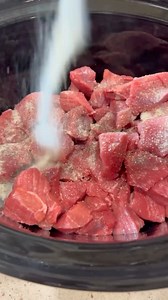 516K views · 4.2K reactions | This 4️⃣ ingredient Beef & noodles slow cooker recipe is out of this world!  敖 Delicious and so so easy!!  “FOUR” to see my recipe and tutorial! #dinnerideas | Crazy Busy Mama | Facebook