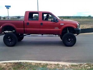 7.3 powerstroke smokin in 140 HP doing a quick launch