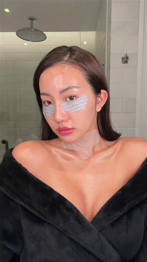 Bí quyết chăm sóc da với Rhode và Lê Thị Khánh Huyền