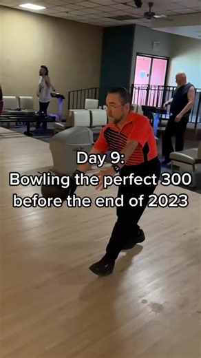 Perfecting the 300 Bowling Score Challenge: Day 9 Highlights