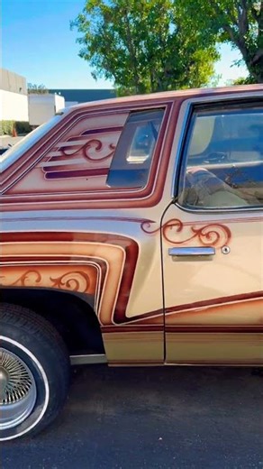 Lowrider #lowriderlifestyle #oldclassic #classic #oldschool #oldies #chevy #automobile