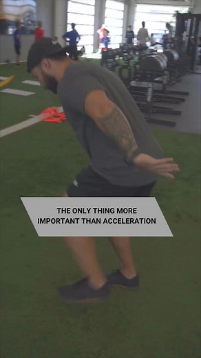 Deceleration - the only thing more important than acceleration. As coaches and athletes, we so often focus on training for acceleration but must always remember to balance that training with deceleration drills. Focusing on deceleration is essential for injury prevention and in-the-moment recovery after making a sudden change of direction or a hard sprint, for example. Two of our favorite drills for training deceleration are controlled depth landings and depth drops. Have questions for our coach