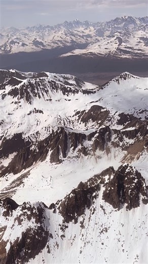 Our pilots aren’t just skilled aviators, they’re also amazing tour guides with extensive knowledge of Denali National Park’s geography and history. Here’s a little glimpse of what a tour with us is like, featuring Pilot Tully! | K2 Aviation