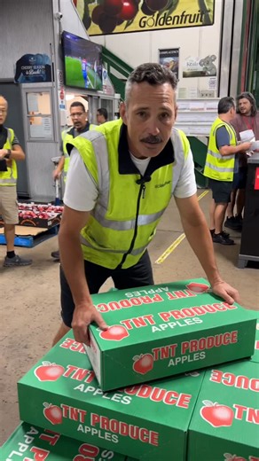 And, just like that, apple harvest for 2026 has begun! The first apples 🍎 we receive each year on the stand are these stunning apples, locally grown in the Blue Mountains region from @tntproduce As we travel through the rest of Summer and into Autumn, we’ll start to see a wide range of apple varieties from our growers all over Australia make their way onto our stand and into your local greengrocer. We’ll keep you posted as each variety is harvested, so you know exactly what to look out for when