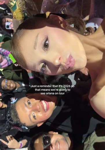 I FINALLY WON THE WAR #ariannagrande #enternalsunshine #arinators #fangirl #eternalsunshinetour @arianagrande